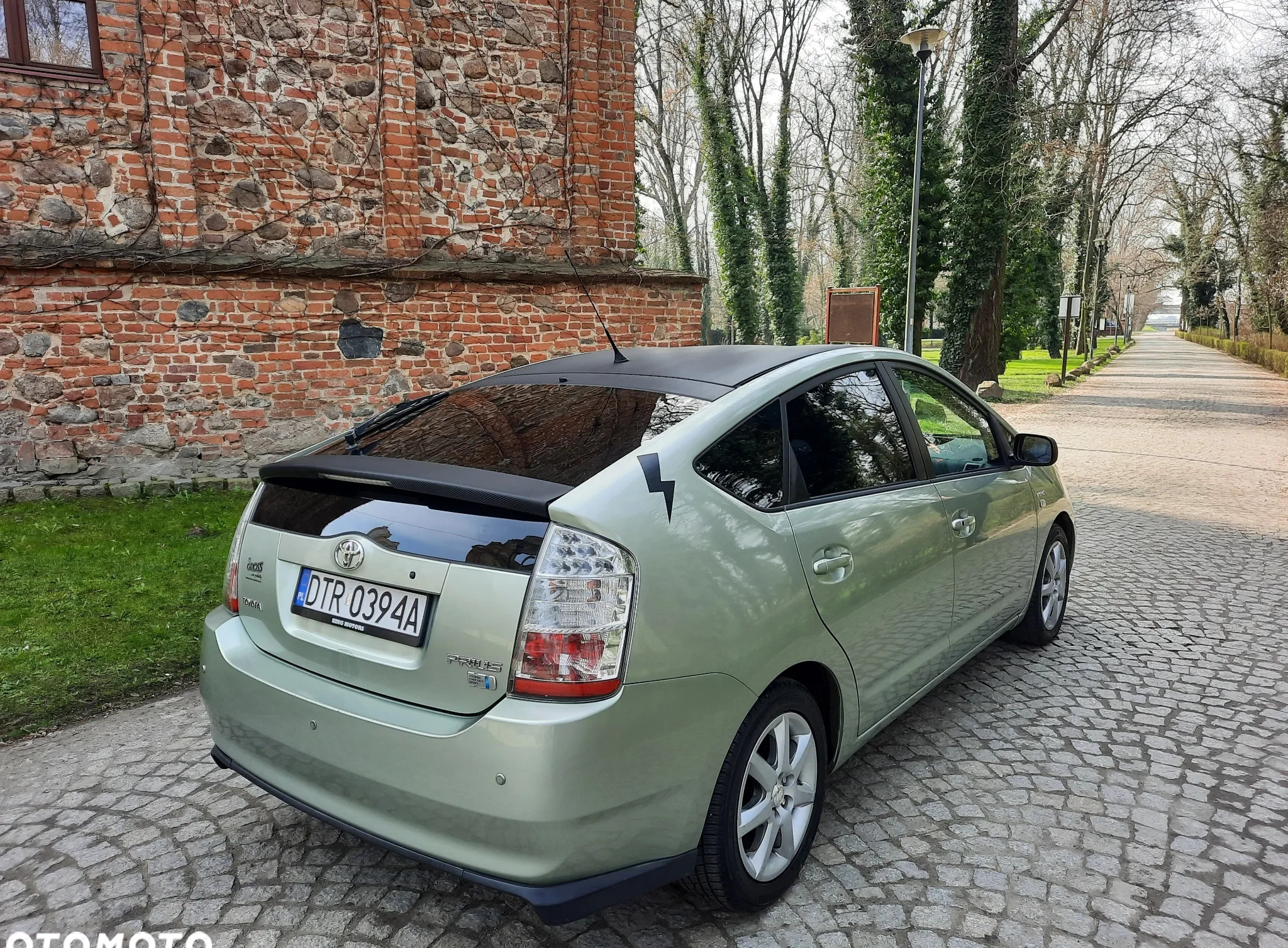 Toyota Prius cena 28950 przebieg: 137500, rok produkcji 2006 z Wrocław małe 92